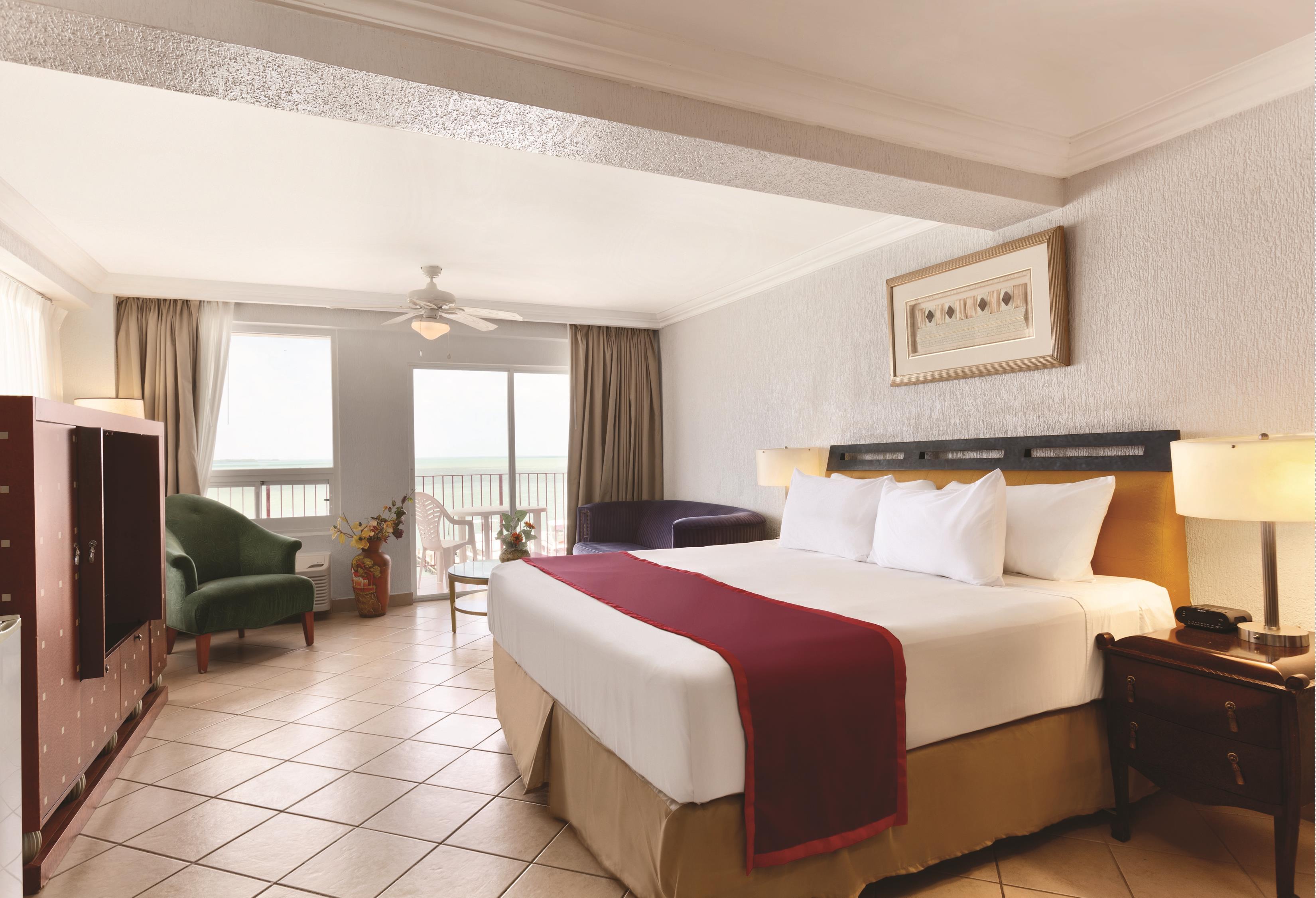 Ramada By Wyndham Princess Ciudad de Belice Exterior foto