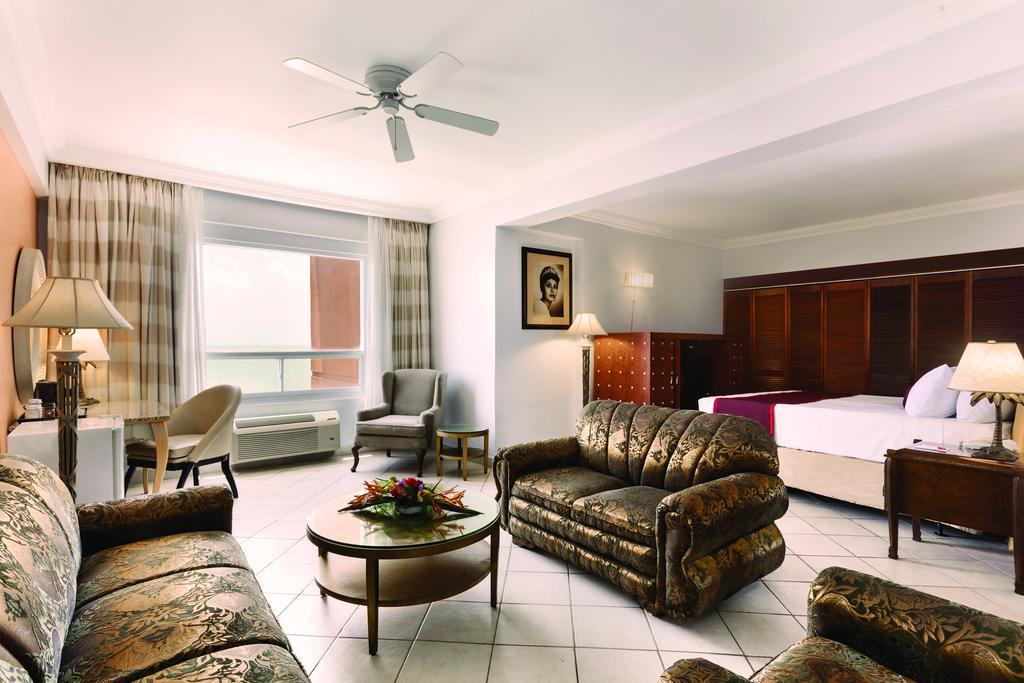 Ramada By Wyndham Princess Ciudad de Belice Exterior foto